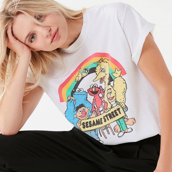 Urban Outfitters Sesame Street tee - Picture 3 of 8